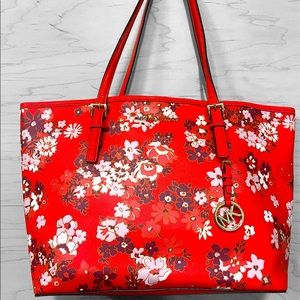 NWOT Michael Kors bag